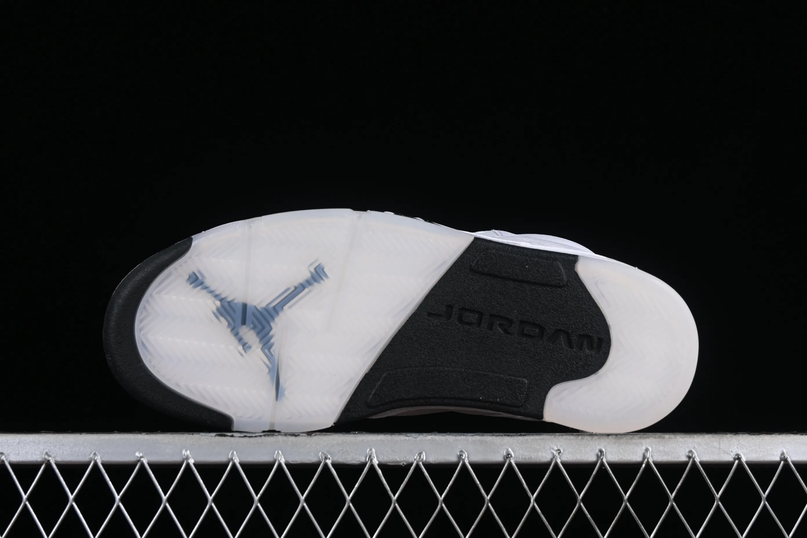 All categories Air Jordan Jordan series basketball shoes Air Jordan 5 Air Jordan 5 Retro AJ5 Joe 5 white black DD0587-110